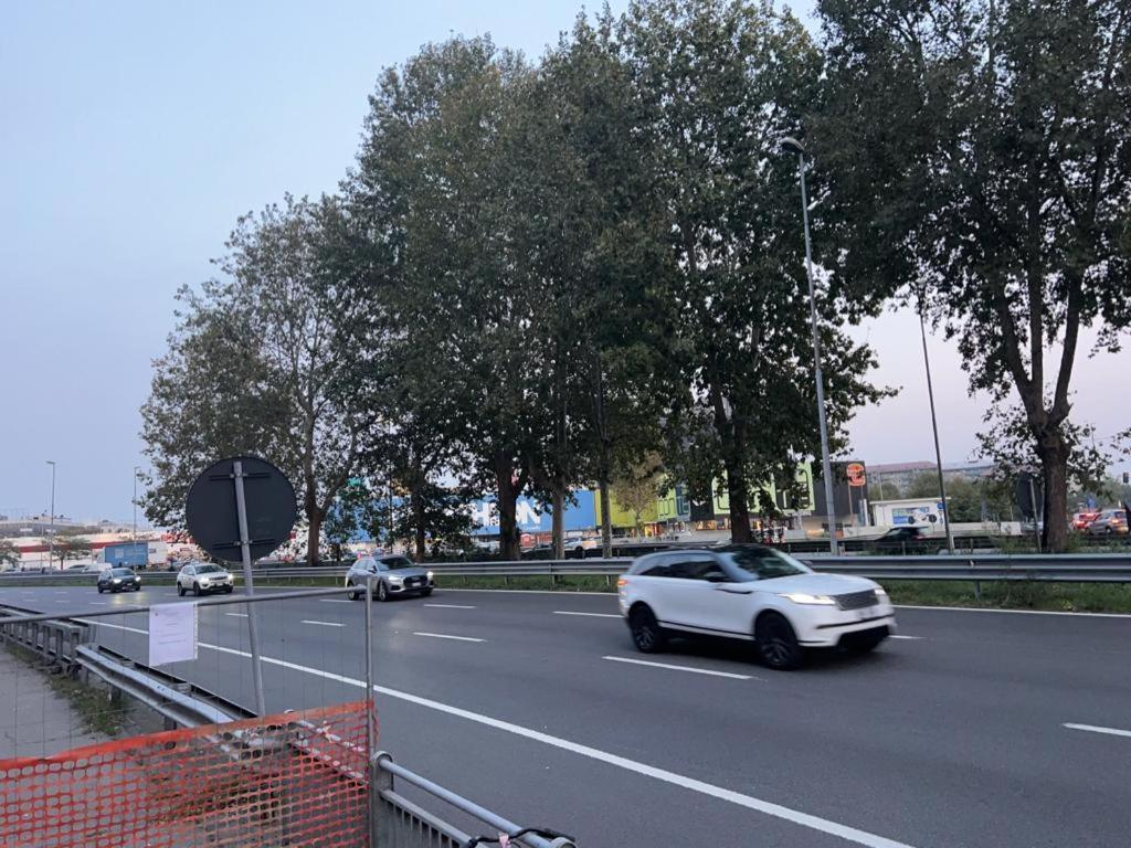 Appartamento A Milano, 17 Minuti Dalla Stazione Centrale Fs Cinisello Balsamo Bagian luar foto